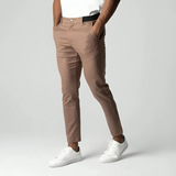 Calças Chino - Corte Largo com Pernas Tapered e Ajuste Flexível