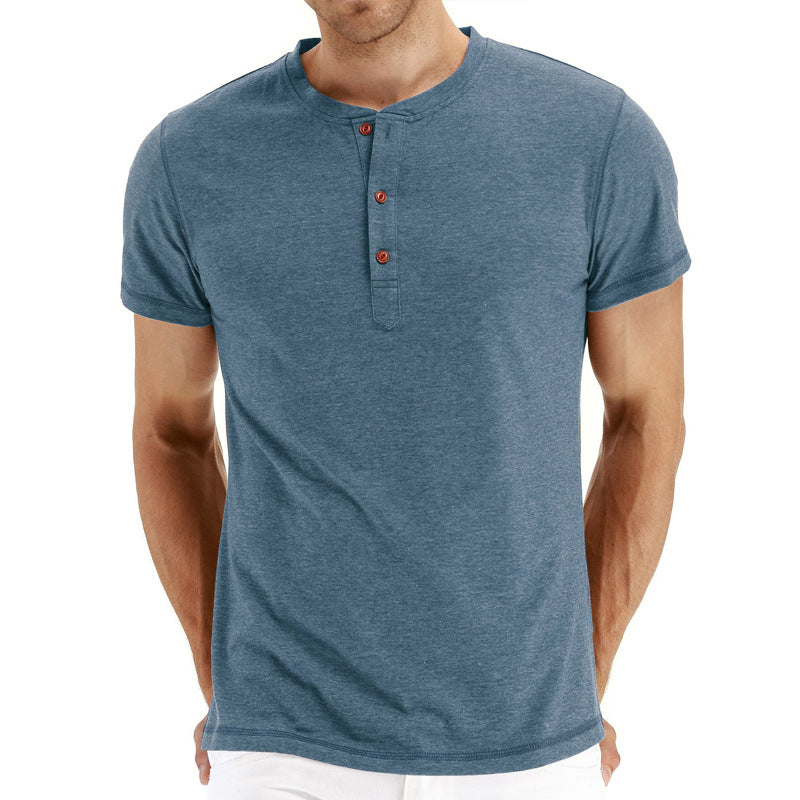 T-Shirt Henley – Malha Macia e Gola Ajustável
