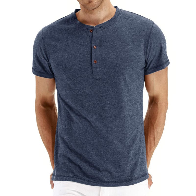 T-Shirt Henley – Malha Macia e Gola Ajustável