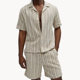 Conjunto Polo – Malha Texturizada e Conforto Respirável