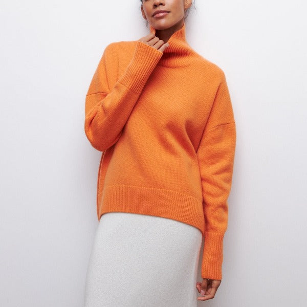 Antónia - Pullover com Gola Alta