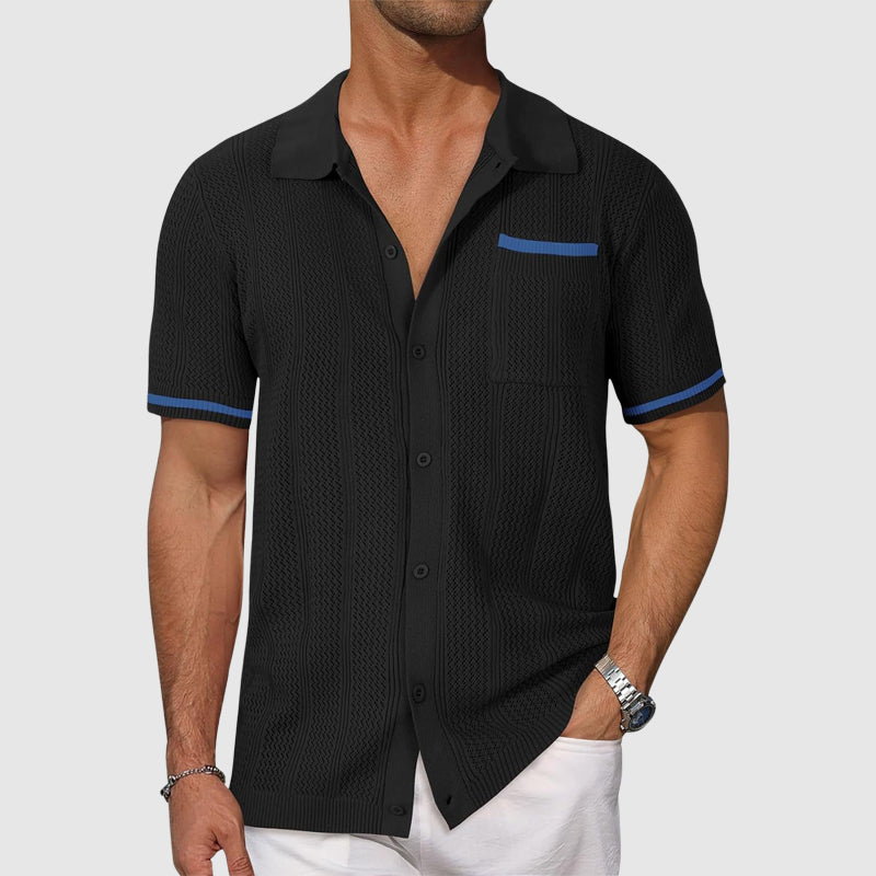 Camisa - Gola Camp e Detalhes Contrastantes com Ajuste Respirável