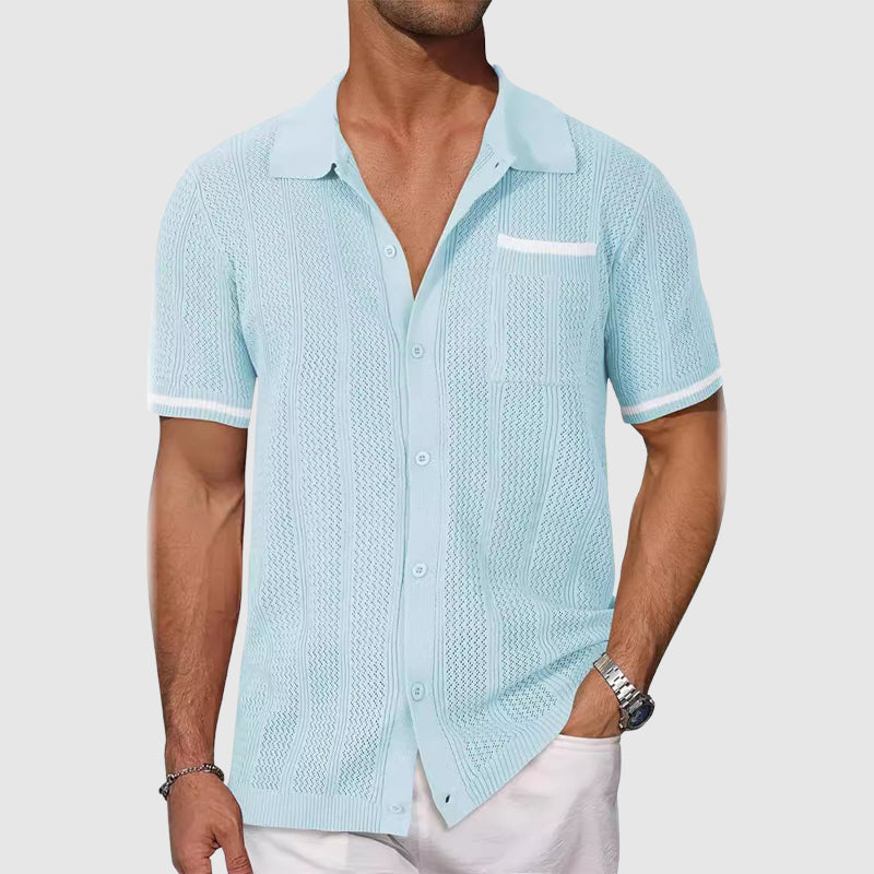 Camisa - Gola Camp e Detalhes Contrastantes com Ajuste Respirável