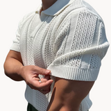 Camisa – Malha com Gola Aberta e Fluxo de Ar Respirável