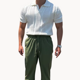 Camisa – Malha com Gola Aberta e Fluxo de Ar Respirável