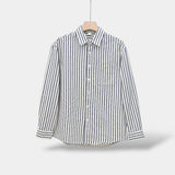Camisa - Listrada Vertical de Manga Longa e Camadas Suaves