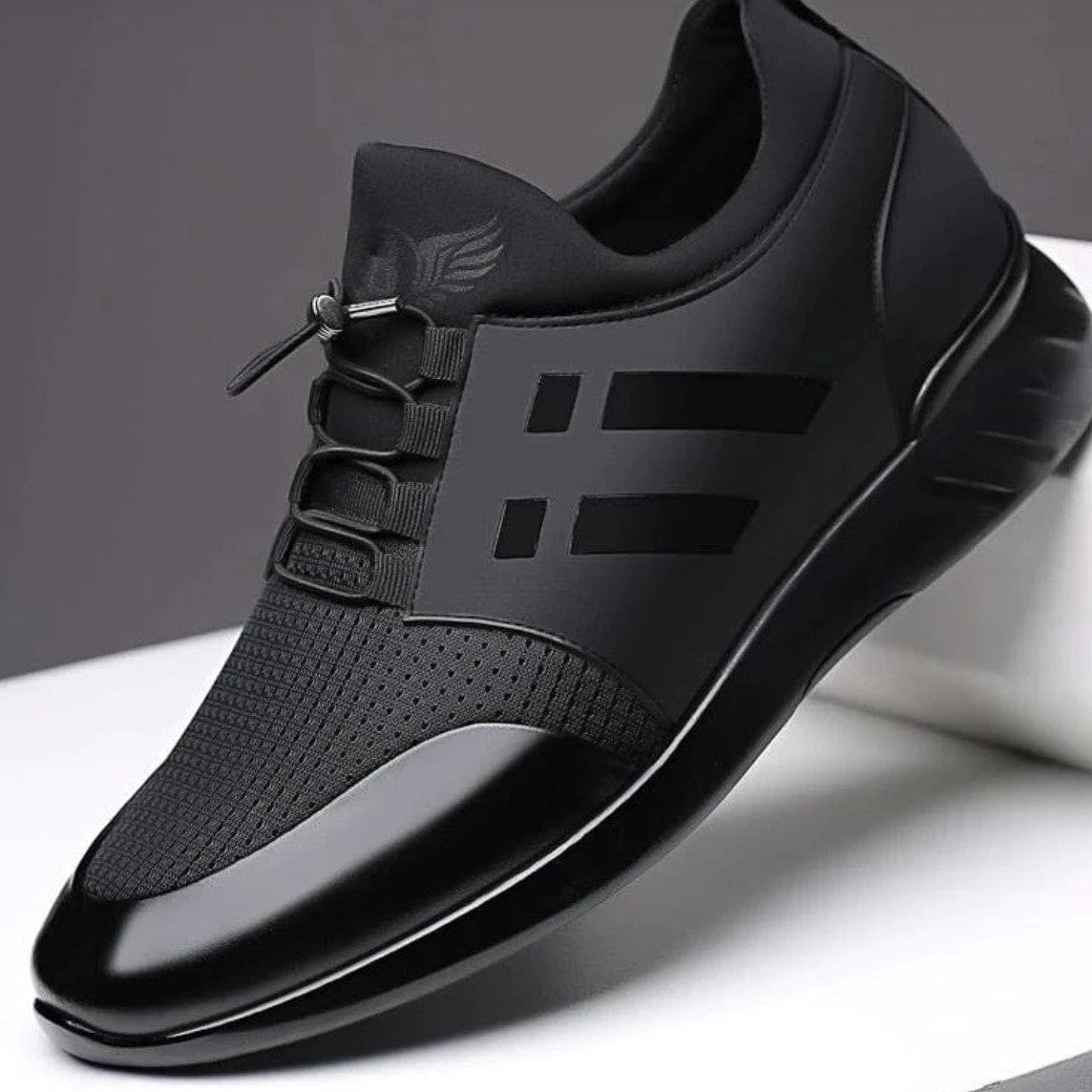 Sapatos – Superfície em Mistura de Poliuretano e Borracha & Ajuste Fácil