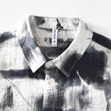 Camisa de Manga Curta - Impressão Frontal & Corte Solto