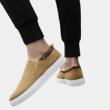 Sapatilhas Slip On - Parte Superior em Mistura de Lona e Sola Flexível