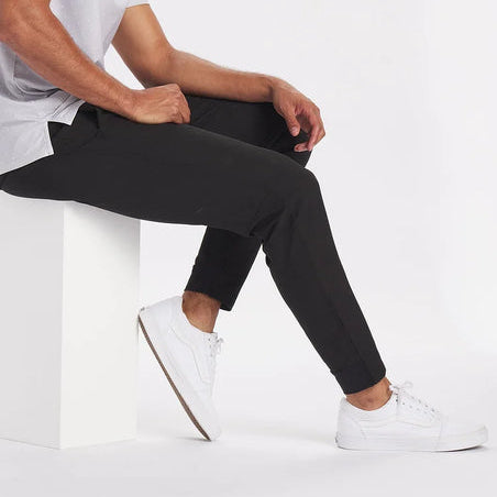 Calças Elásticas – Mistura Elástica com Perna Slim e Forma Flexível