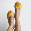 Amarelo